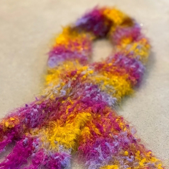 New soft and fuzzy scarf - Picture 1 of 9